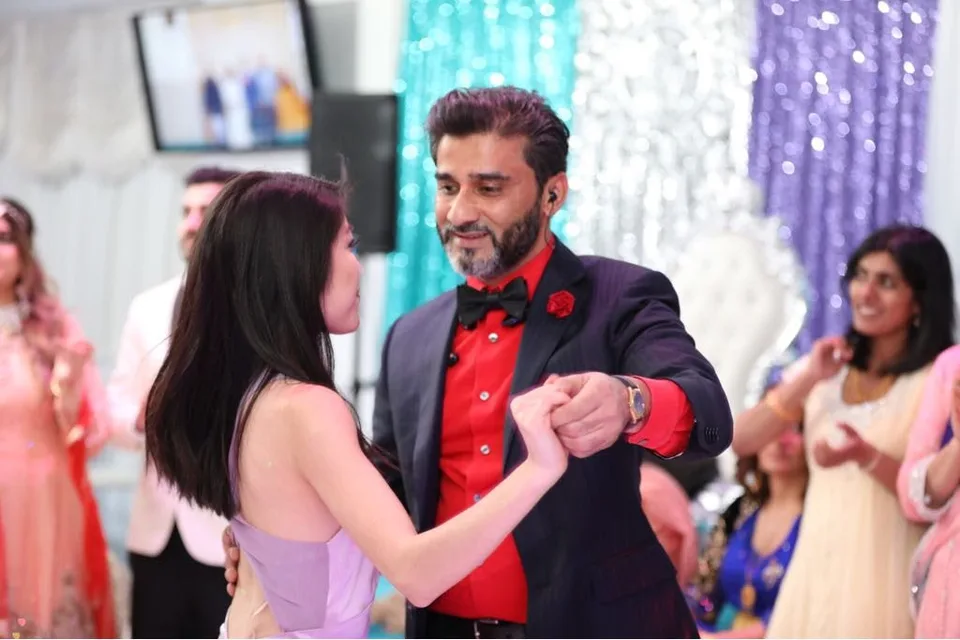 Ozzie Ghani Dance